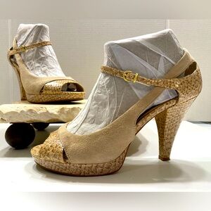Franco Sarto Sulu Beige Sueded Leather Snake Print Peep Toe Platform Pumps Sz 10